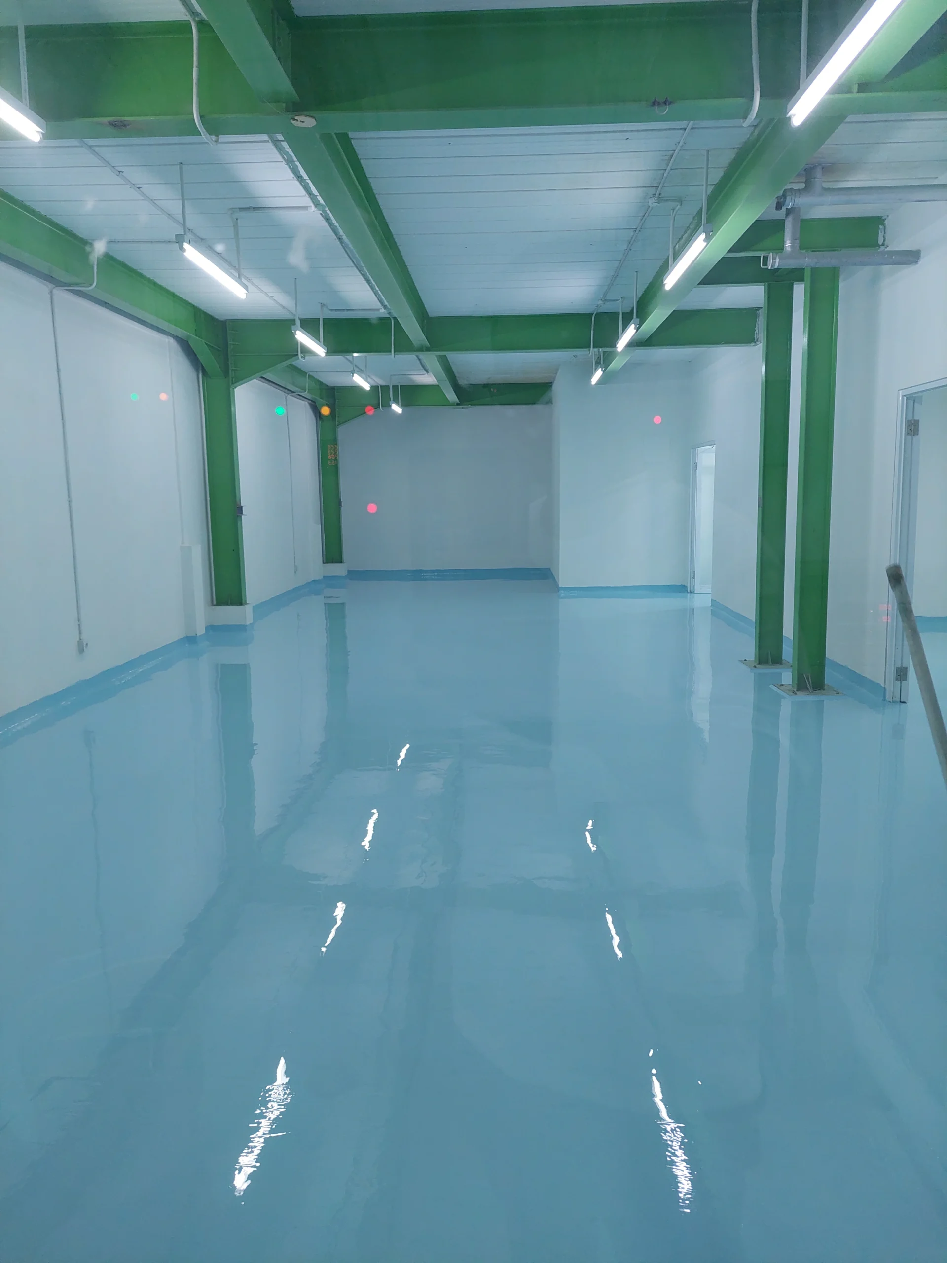 Jasa cat epoxy lantai pabrik